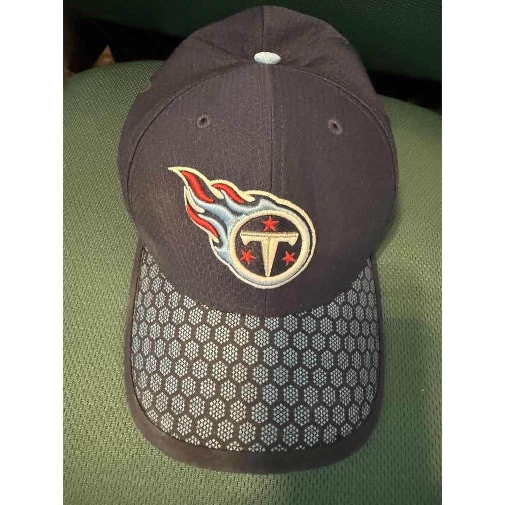 New Era 39Thirty TN Titans Fitted On Field Hat NFL Size L-XL Blue Honeycomb‎ EUC